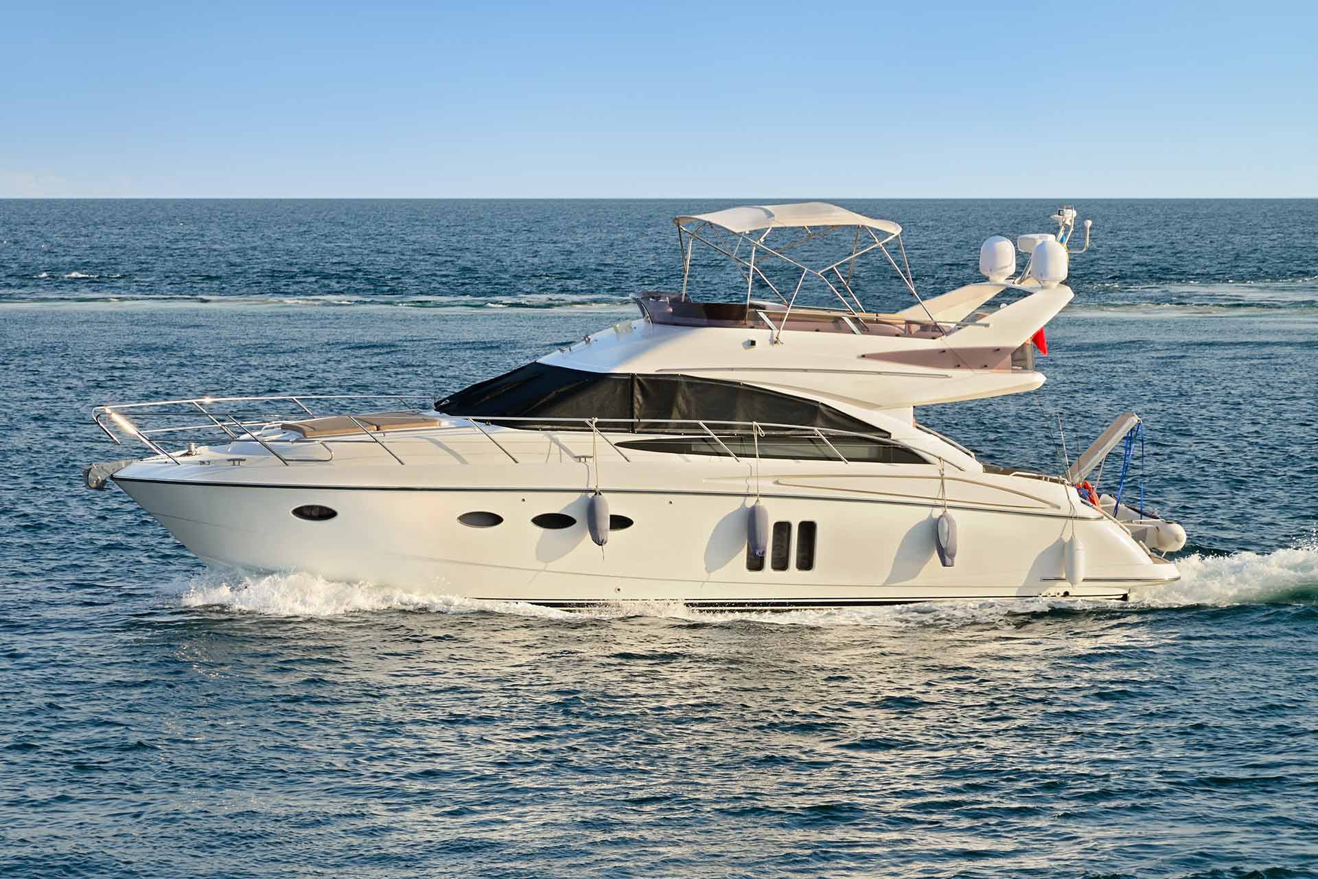 motor-yacht-2021-08-26-17-24-40-utc.jpg